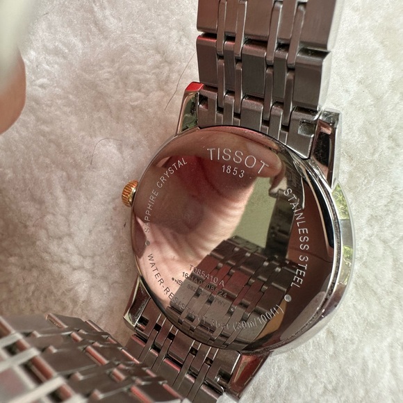 Men's Tissot Classic Carson white face stainless steel Watch. Brandnewnever worn - Picture 8 of 10
